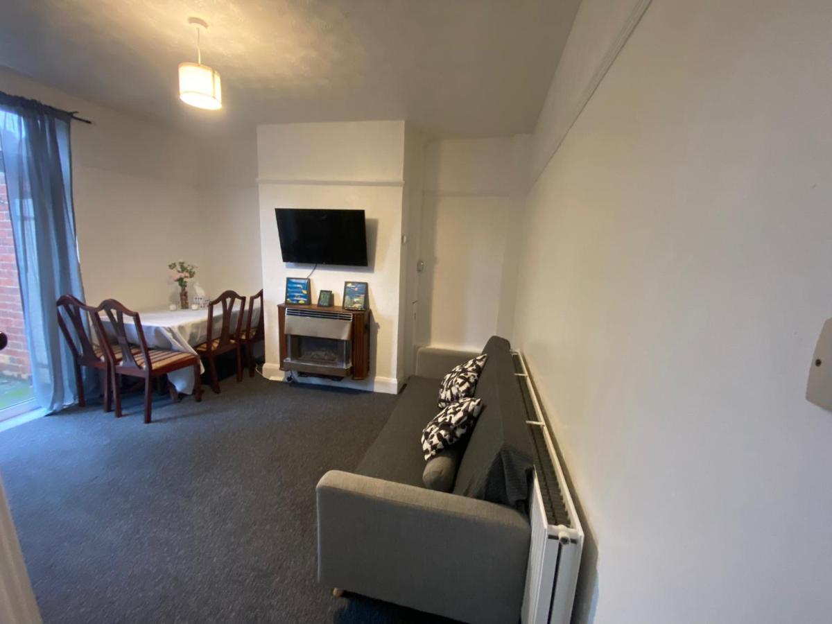 Room 2 Peaceful Stay Near Derby City Centre Εξωτερικό φωτογραφία